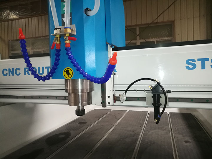 全自動 4x8 Stone數控墓碑機