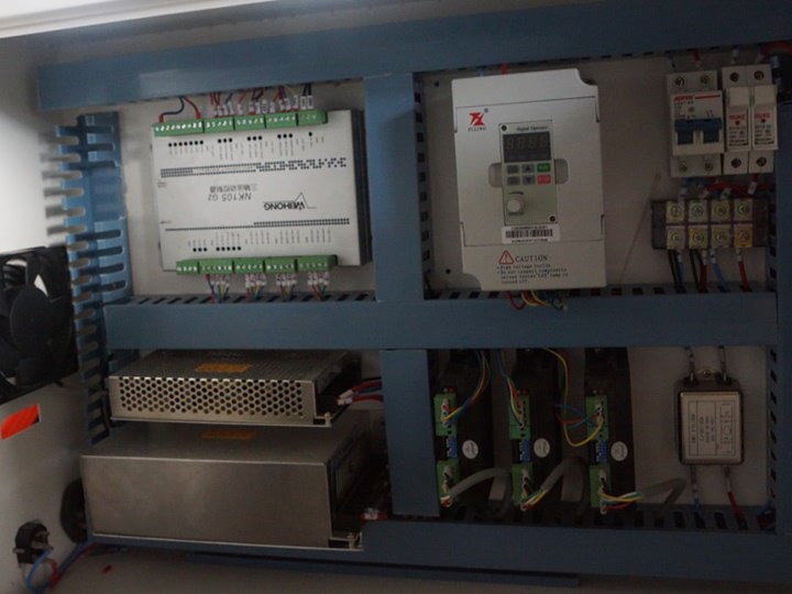 2025小型企業(yè)最受好評的迷你臺式數(shù)控雕刻機