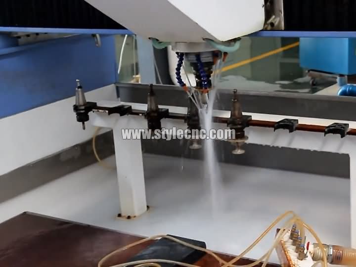 數(shù)控花崗巖和大理石切割拋光機(jī) 數(shù)控花崗巖和大理石切割拋光機(jī)