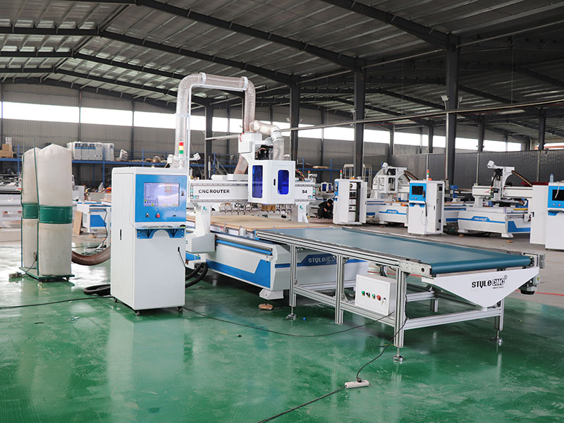 自動套料板式家具數控開料機