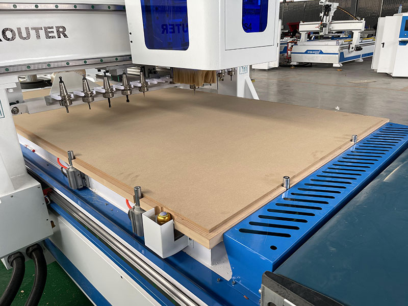自動套料板式家具數控開料機