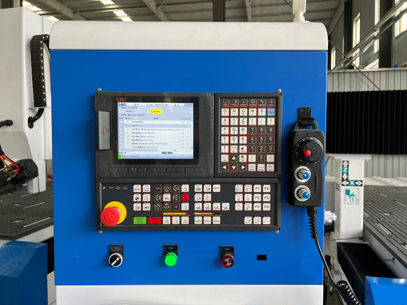 工業四軸數控木工雕刻機，帶滾筒ATC主軸套件