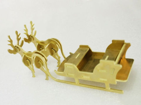 用于銅和黃銅的光纖激光金屬切割機(jī) 用于銅和黃銅的光纖激光金屬切割機(jī)