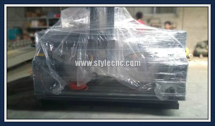 大尺寸四通數控雕刻機2030包裝內