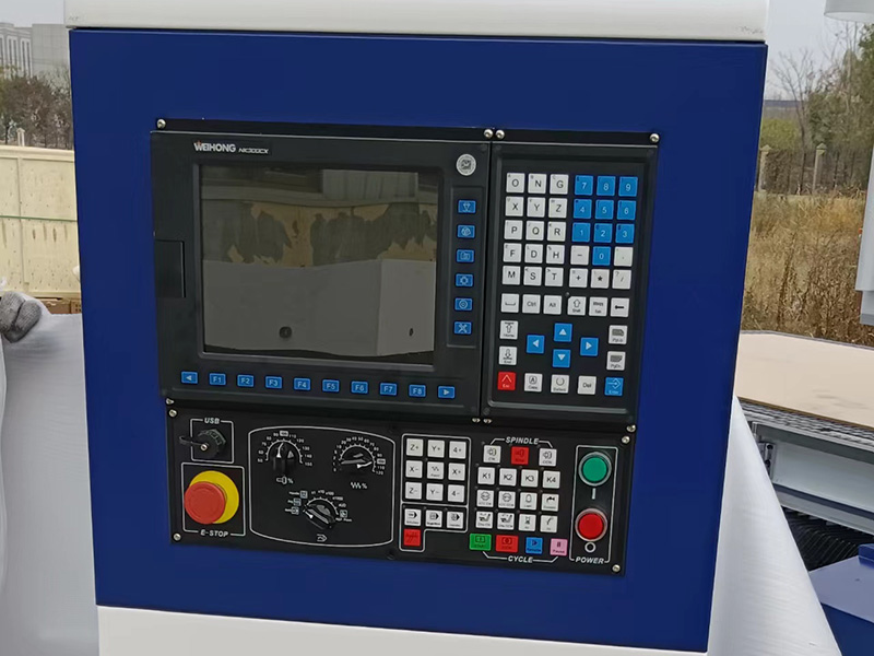 4x8自動換刀數(shù)控木工雕刻機(jī)帶換刀裝置出售