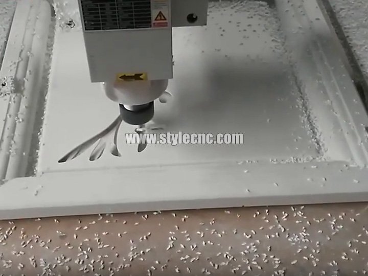 STM1325數控裝飾燈箱切割機 STM1325數控裝飾燈箱切割機