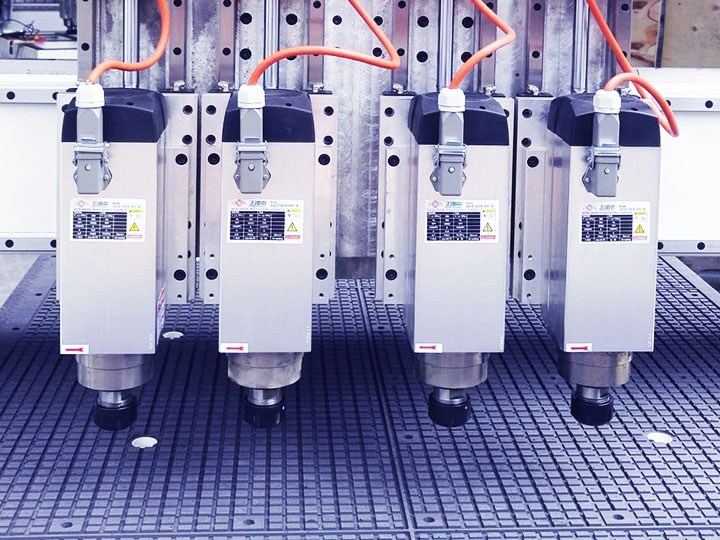 木門數(shù)控雙工作臺(tái)雕刻機(jī)