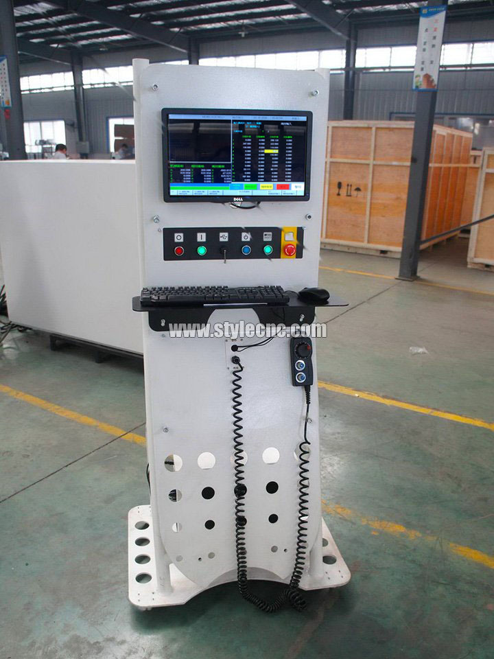 Syntec五軸數控銑床控制系統