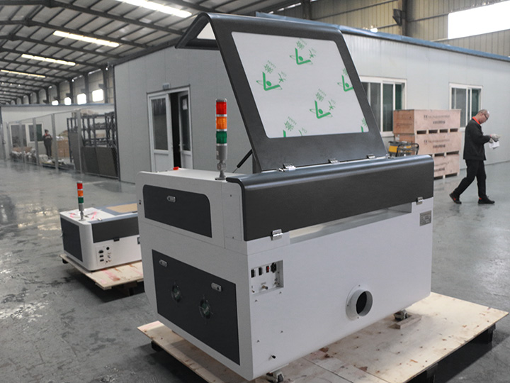 2025最暢銷的激光木雕刻機