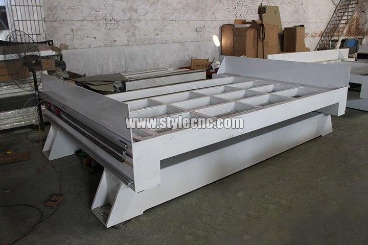 四通數控加工中心重型機身