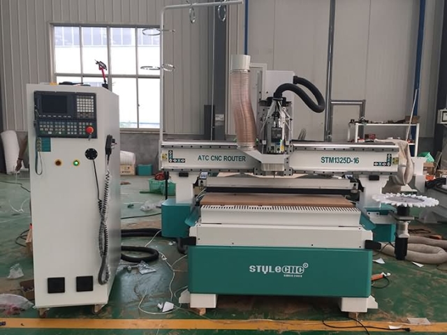 自動換刀數控雕刻機在阿拉伯聯合酋長國