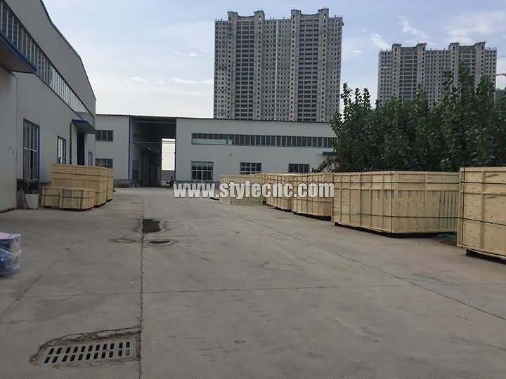 自動換刀數控雕刻機