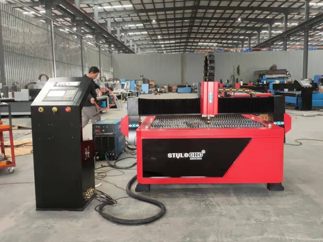 全新數(shù)控等離子切割機，配備100A電源