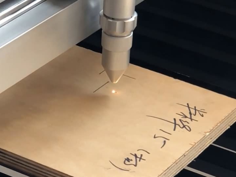 130W CO2 激光切割機(jī) 15m米模切板膠合板切割