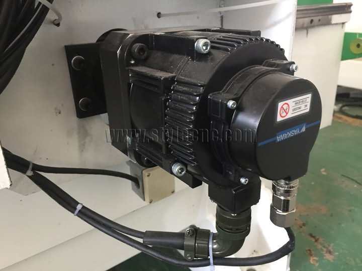 安川伺服電機及驅動器