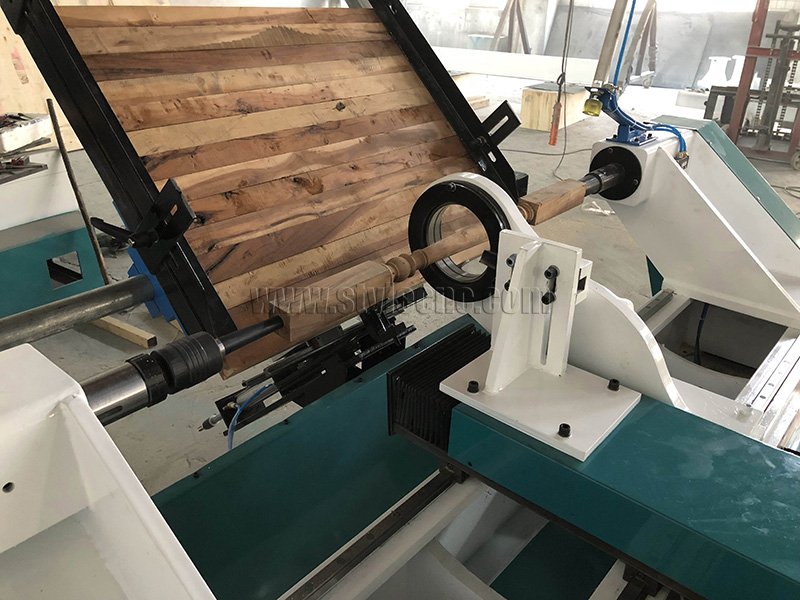 頂級自進給數控木工車床