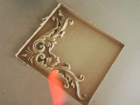 4x8數(shù)控木工雕刻機(jī)3D使用真空吸盤進(jìn)行浮雕