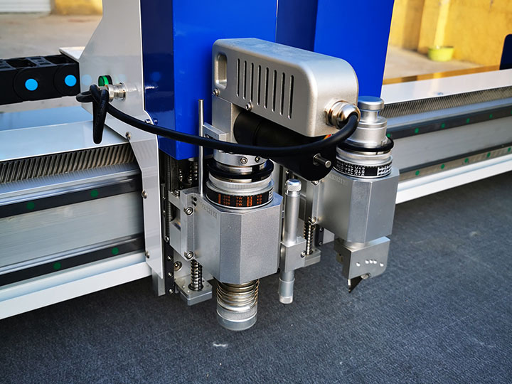 2025最佳自動數控紙板切割機出售