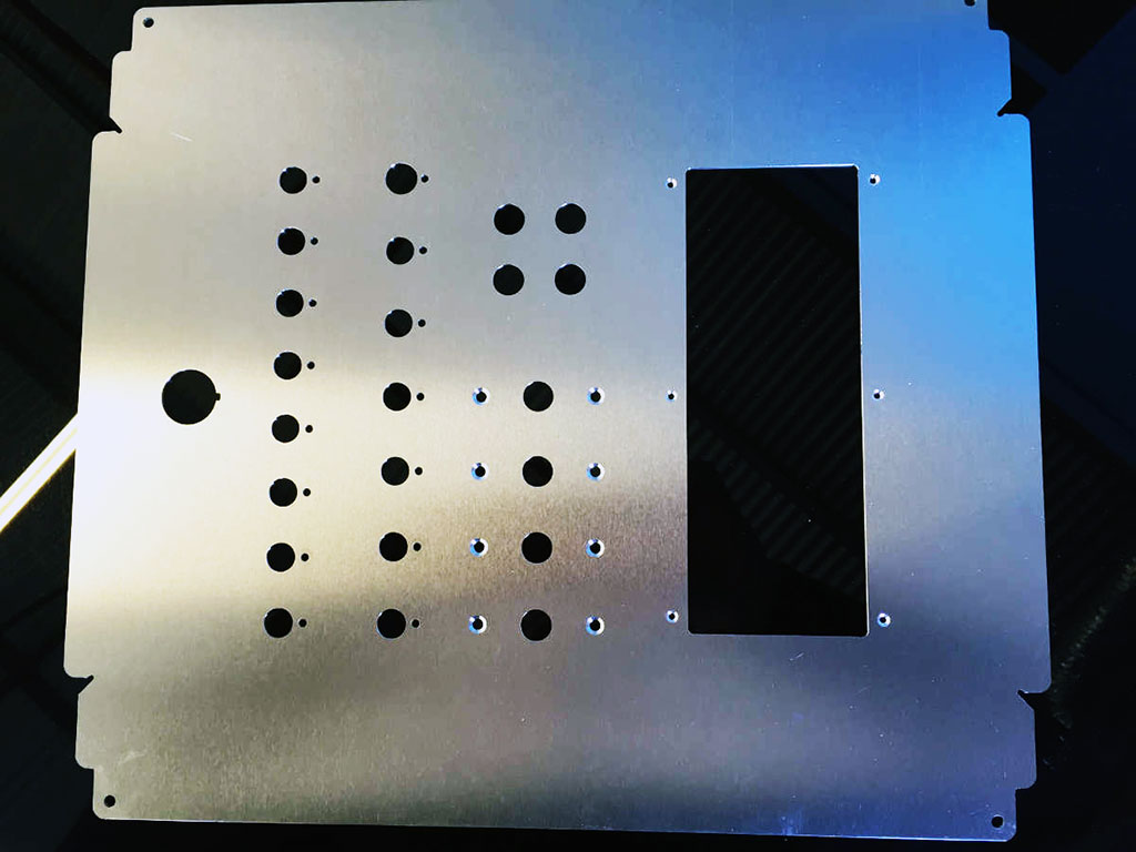 數(shù)控鋁板切割機