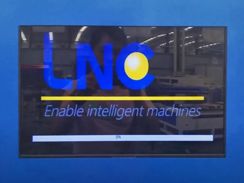 自動換刀數控雕刻機如何使用LNC數控控制器？