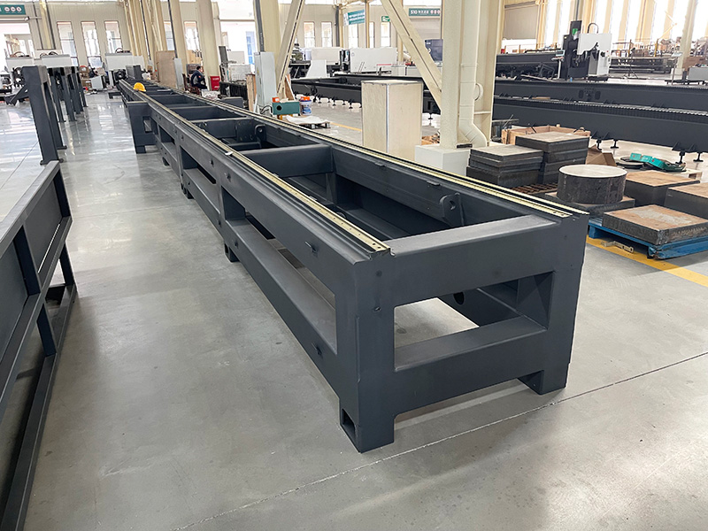 工業(yè)激光切管機 工業(yè)激光切管機