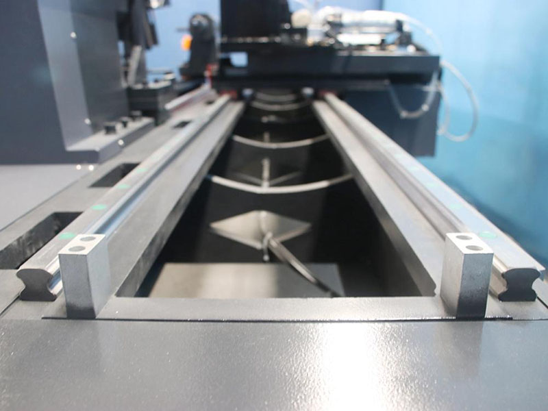 堅固的床結構，穩定性極佳