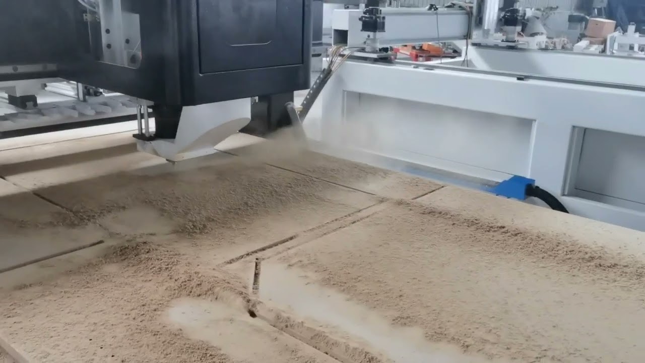 4x8自動換刀數(shù)控木工雕刻機(jī)帶換刀裝置出售