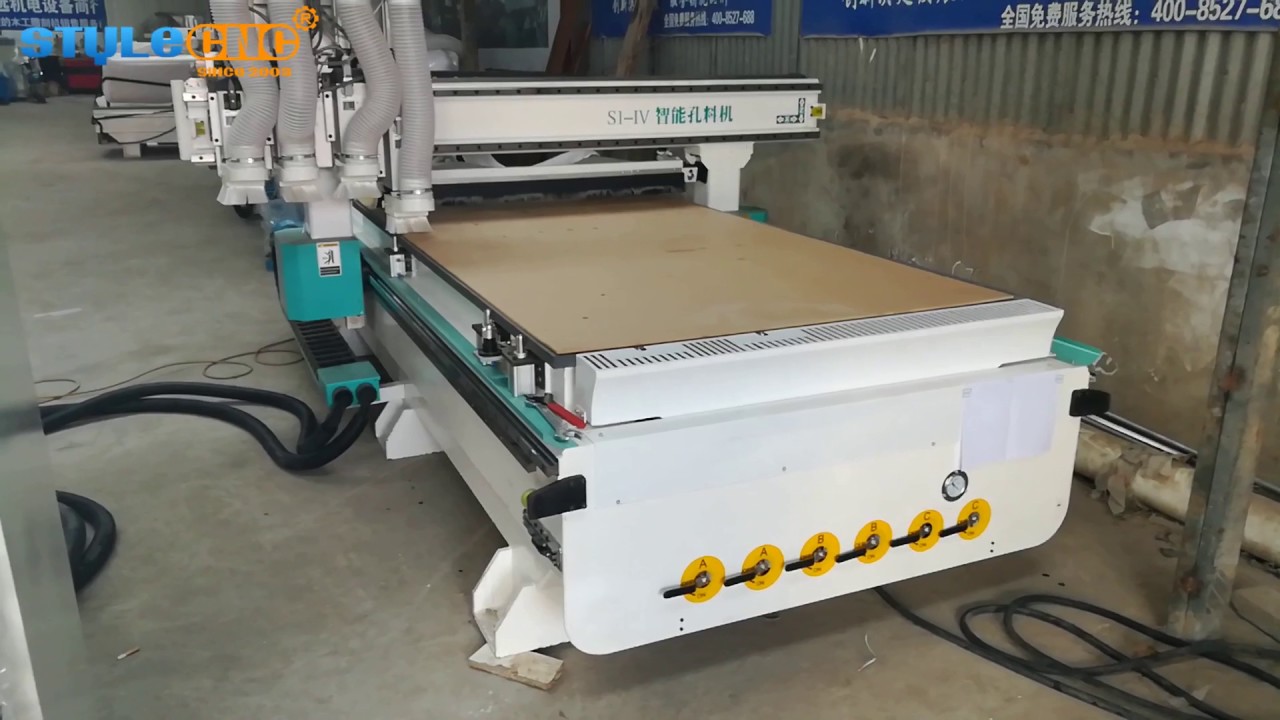 木門數(shù)控雙工作臺(tái)雕刻機(jī)